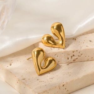 24K Gold Heart Earrings*High Gloss Finish*Waterproof and Sweatproof